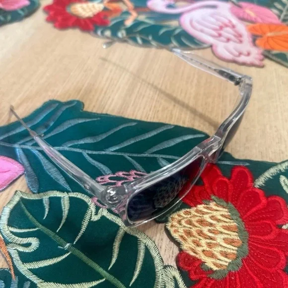 Oliver peoples sunglasses